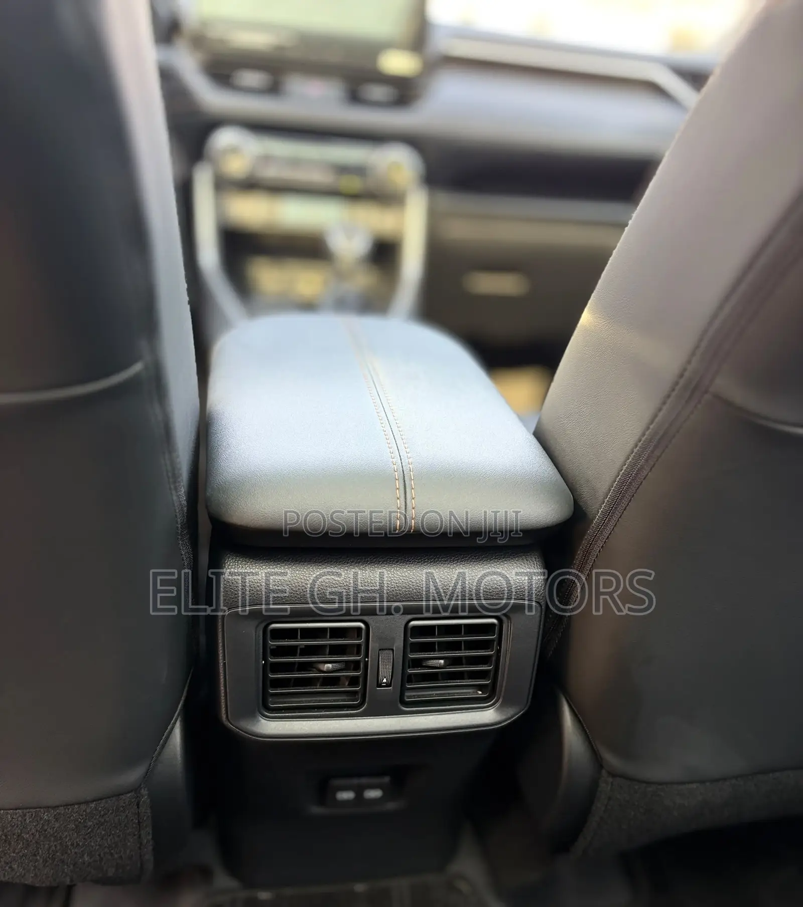 Toyota RAV4 2025 White