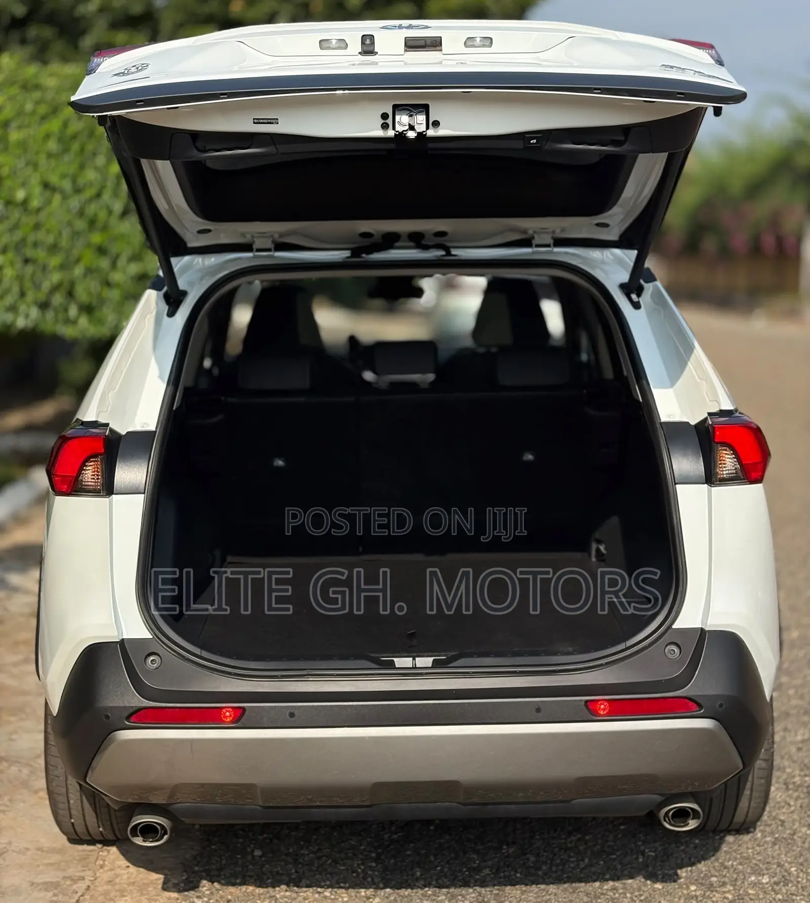 Toyota RAV4 2025 White