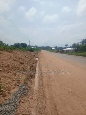 Roadside Land in Hohoe
