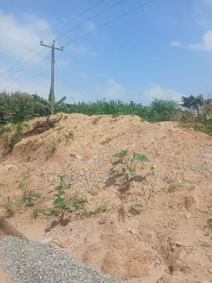 Roadside Land in Hohoe