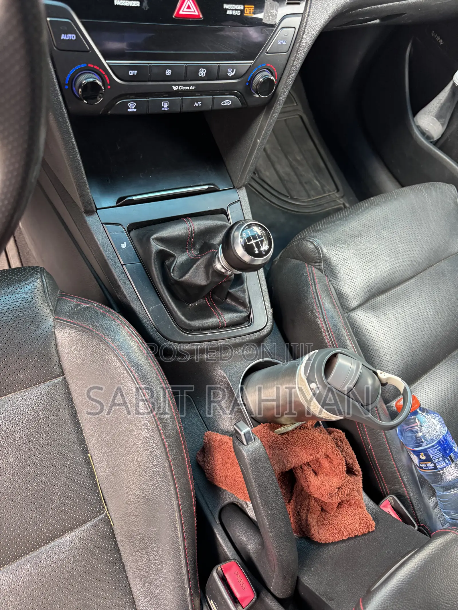 Hyundai Elantra SE Sedan FWD (2.0L 4cyl 6M) 2017 Blue