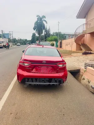 Toyota Corolla 2022 Red