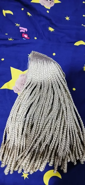 Brand New Short Blonde Wig – Quick Sale in Kumasi