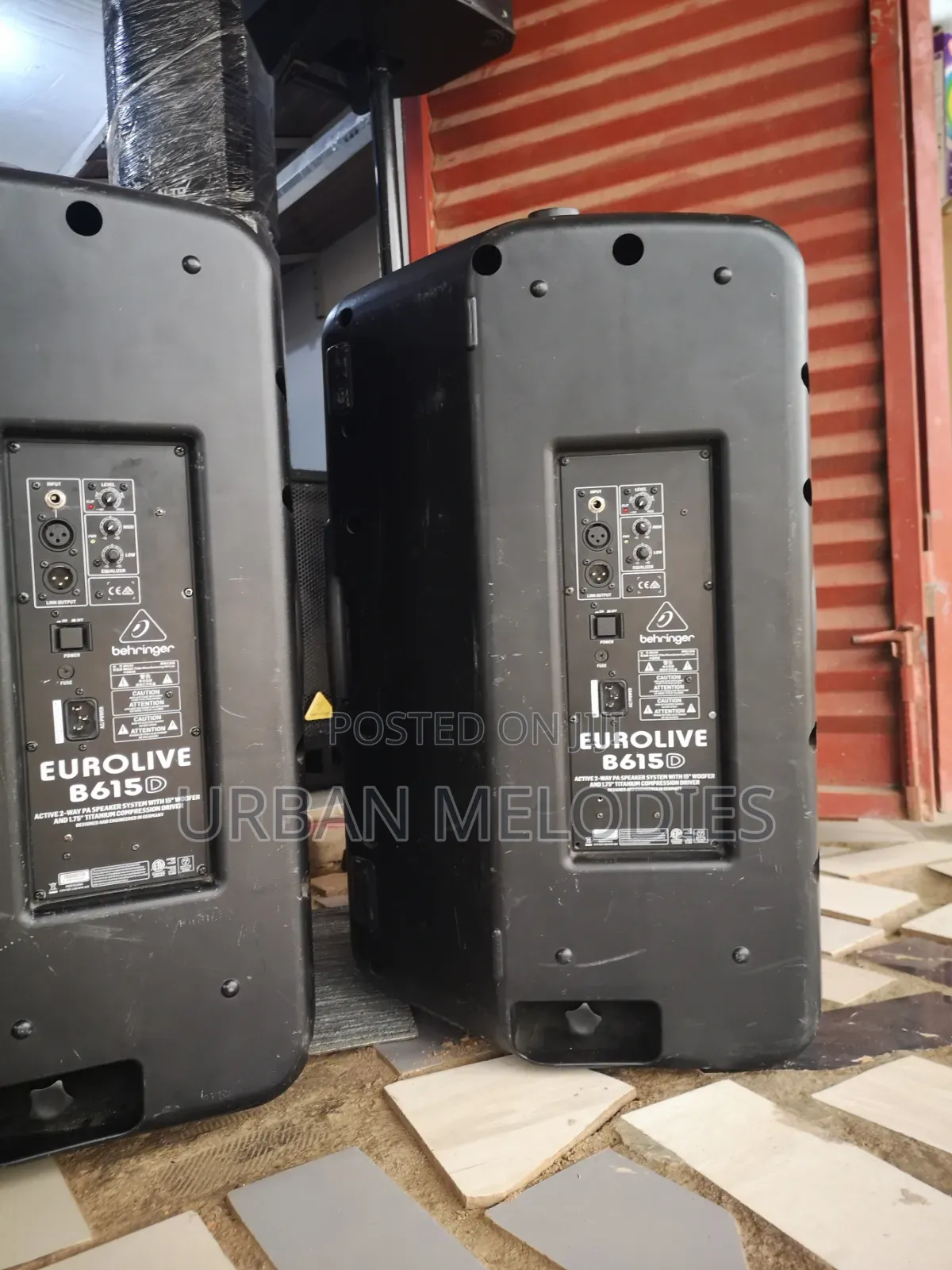 Behringer Eurolive B615D Active PA Speakers