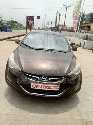 Hyundai Elantra 2012 Brown