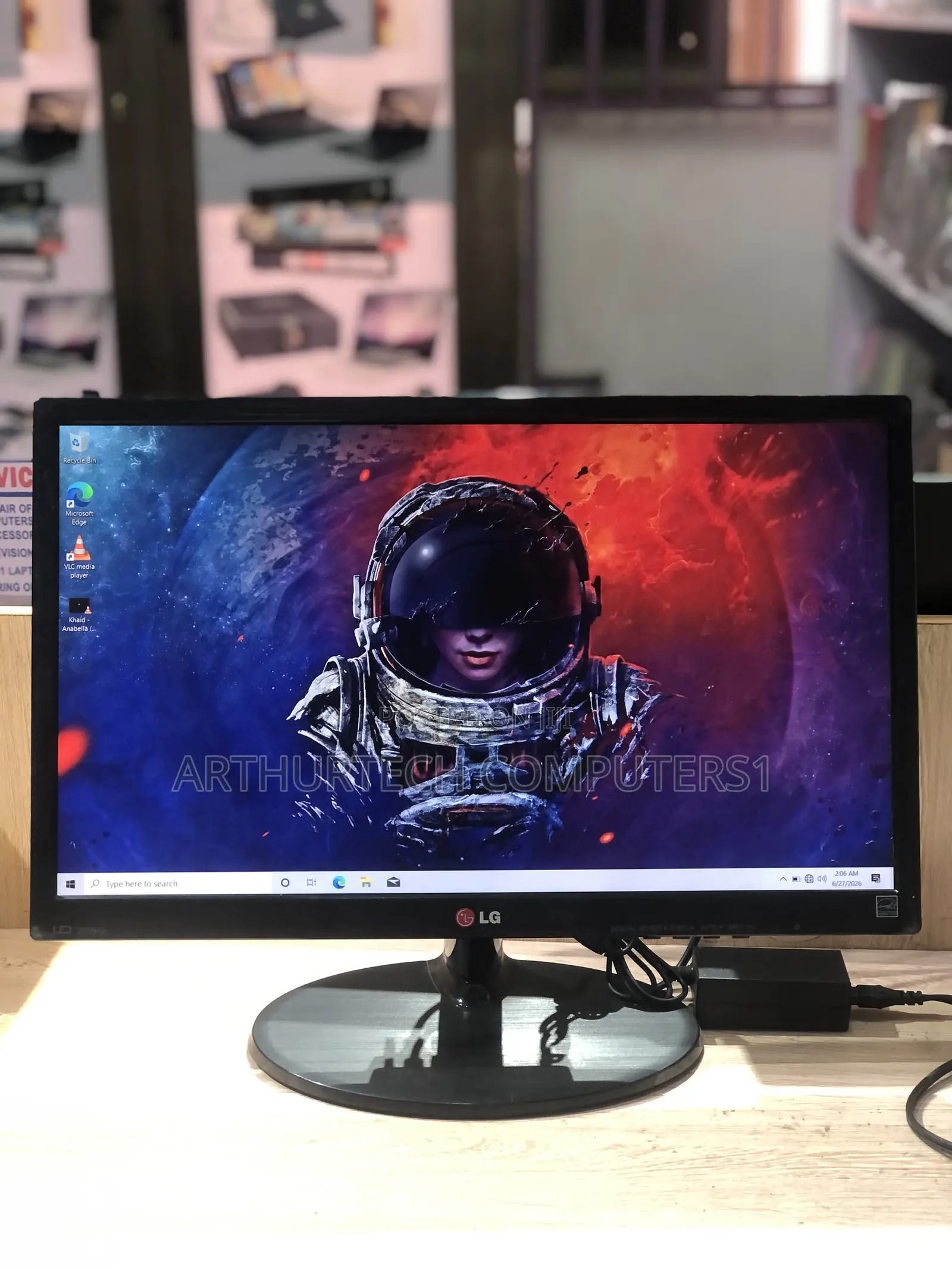 LG 22en43t-B Monitor