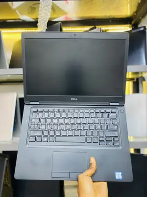 Laptop Dell Latitude 5491 8GB Intel Core i5 SSD 256GB