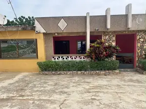 6bdrm House in Gbawe for sale