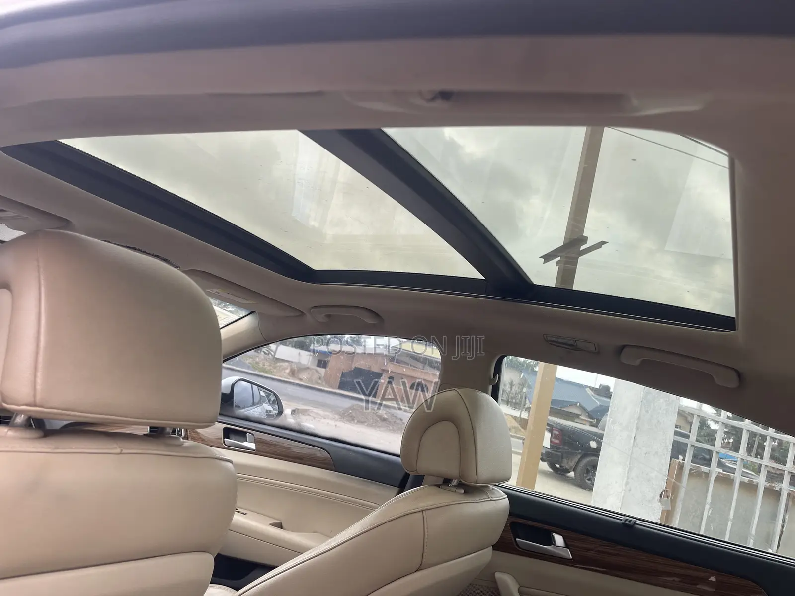 Hyundai Sonata Limited w/Brown Leather 4dr Sedan (2.4L 4cyl 6A) 2015