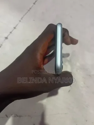 Apple iPhone 11 64 GB Blue