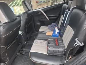 Toyota RAV4 2018 Blue