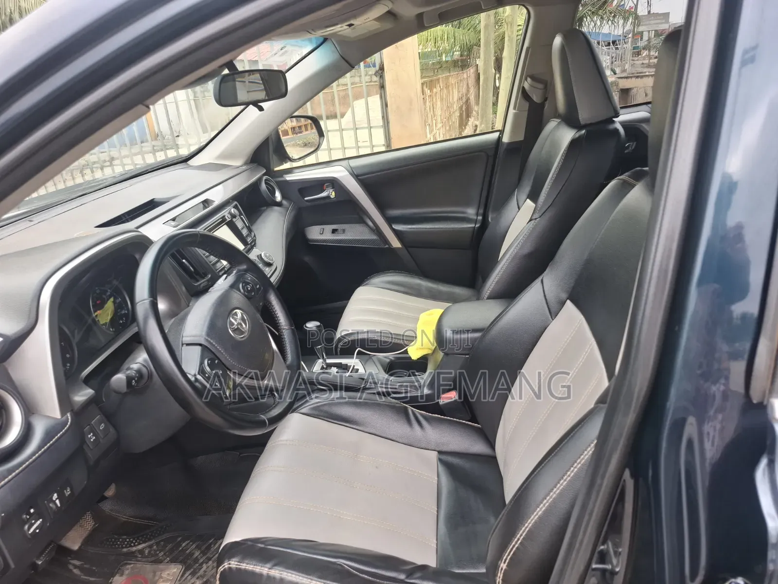 Toyota RAV4 2018 Blue