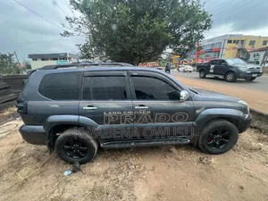 Toyota Land Cruiser Prado 2010 Gray