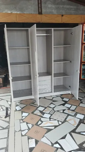Wardrobe for Sell 3 in 1