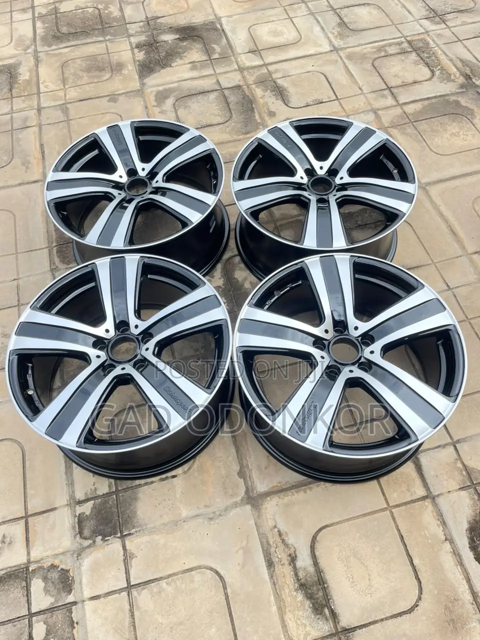 Set of 4 Rims 18” in Boxes.