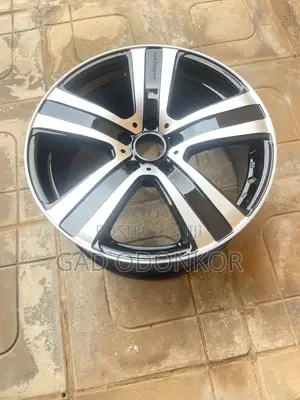 Set of 4 Rims 18” in Boxes.