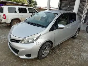 Toyota Vitz 1.3 AWD 5dr 2013 Silver