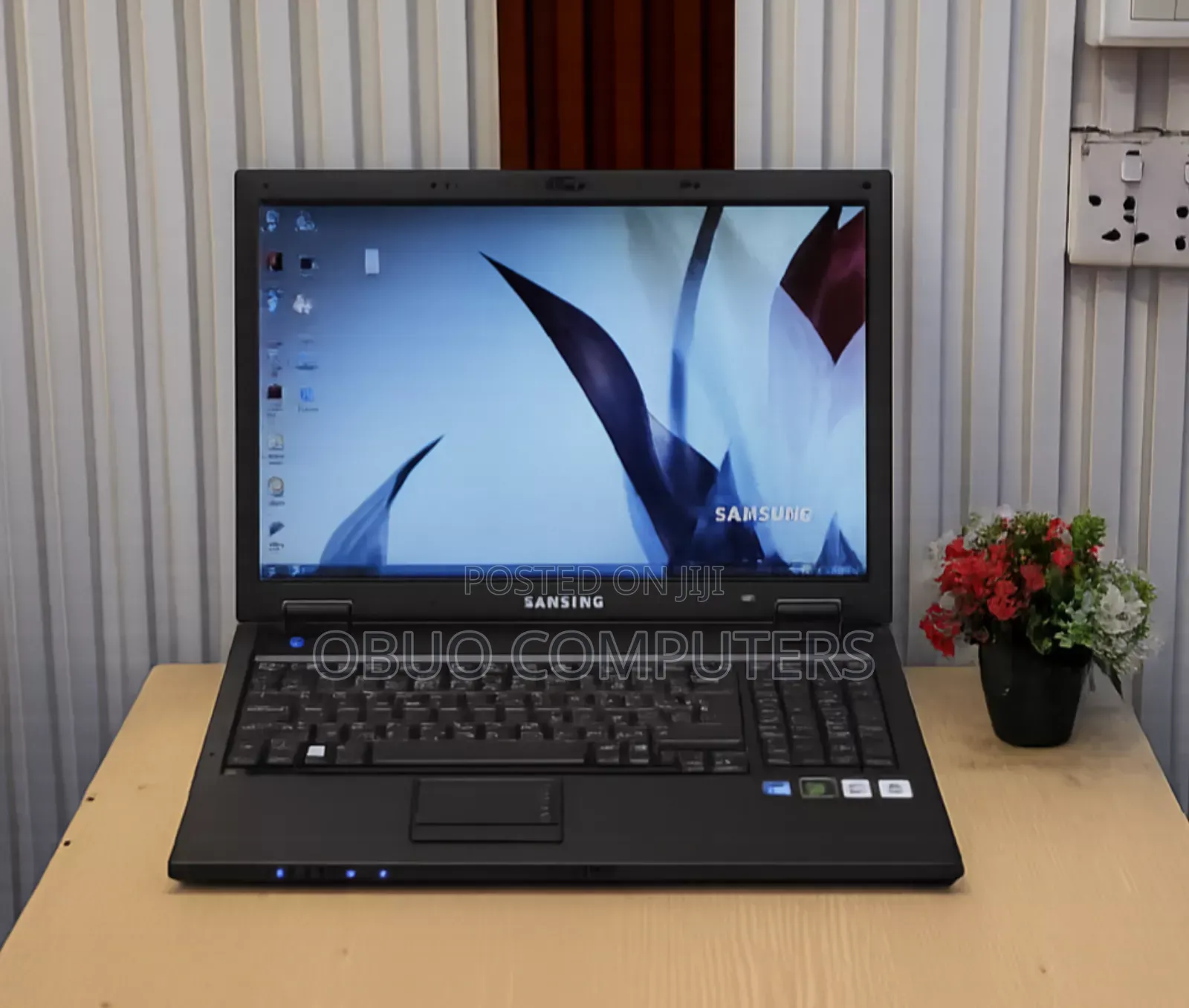 Laptop Samsung NP-R700 8GB Intel Core i5 HDD 500GB