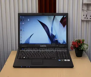 Laptop Samsung NP-R700 8GB Intel Core i5 HDD 500GB