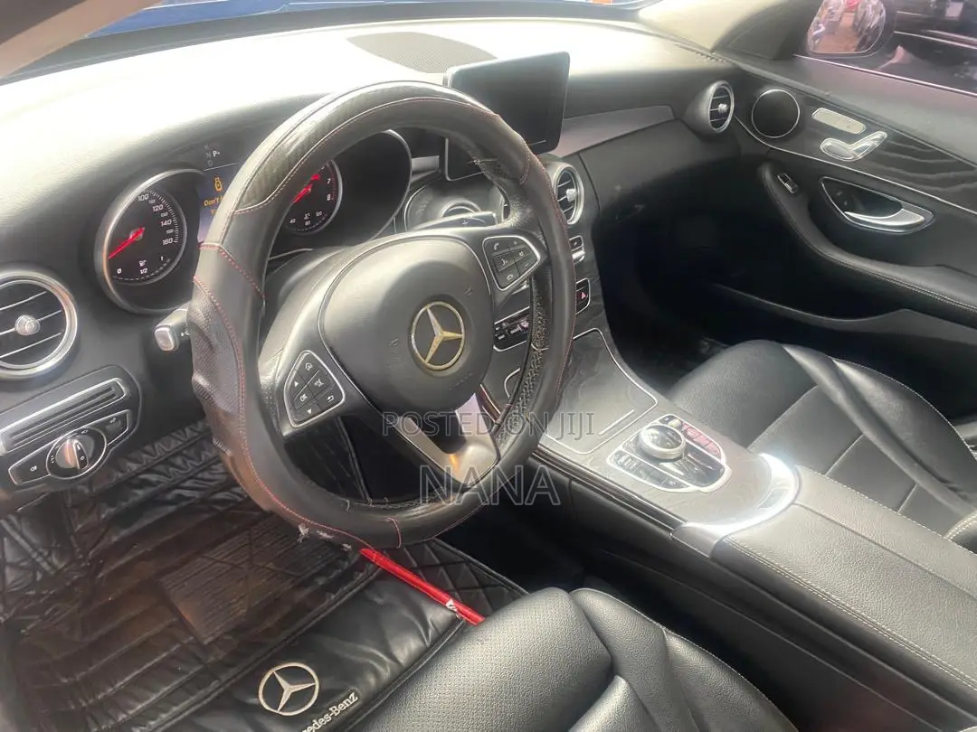 Mercedes-Benz C300 Luxury 4matic Sedan AWD (2.0L 4cyl 7A) 2017 Black