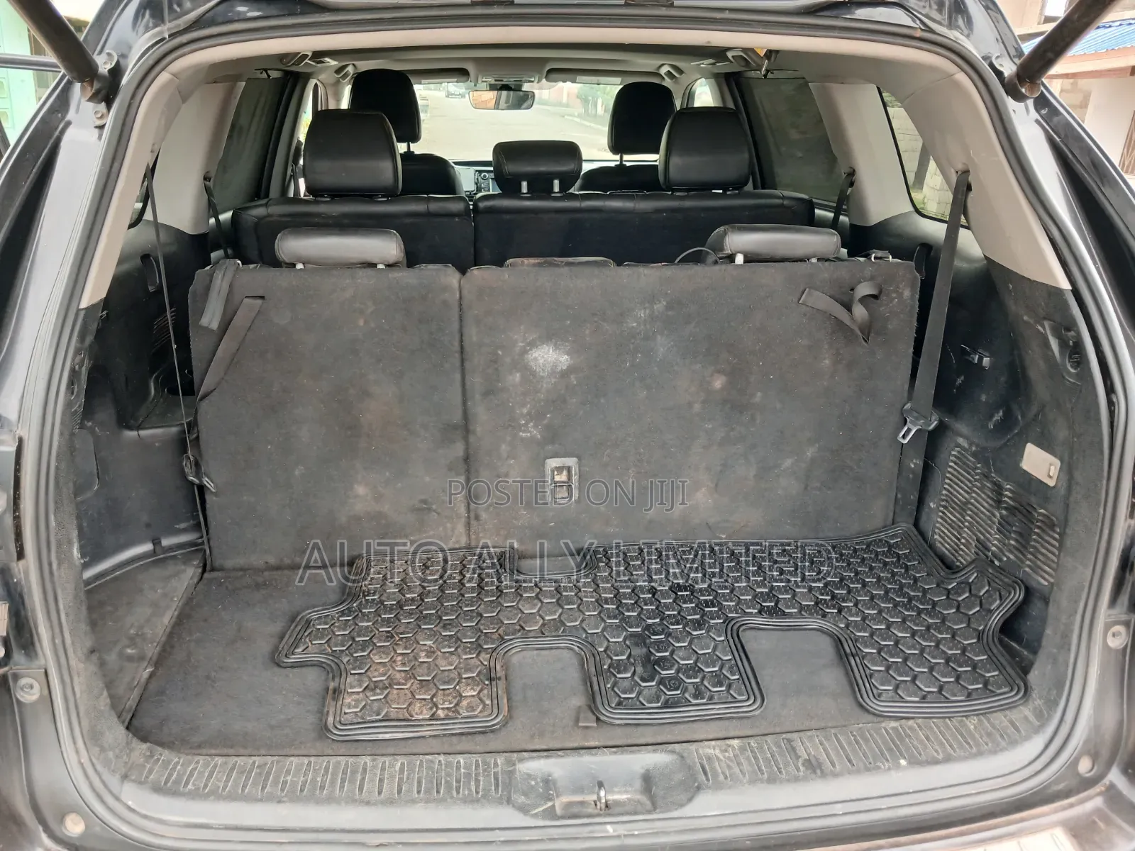 Toyota Highlander LE 4x4 V6 (3.5L 6cyl 8A) 2018 Black