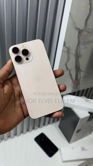Apple iPhone 16 Pro Max 256 GB White