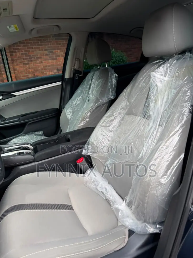Honda Civic EX Sedan 2019
