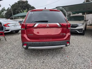 Mitsubishi Outlander SE AWC 2017 Red