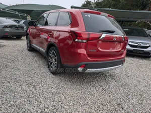 Mitsubishi Outlander SE AWC 2017 Red