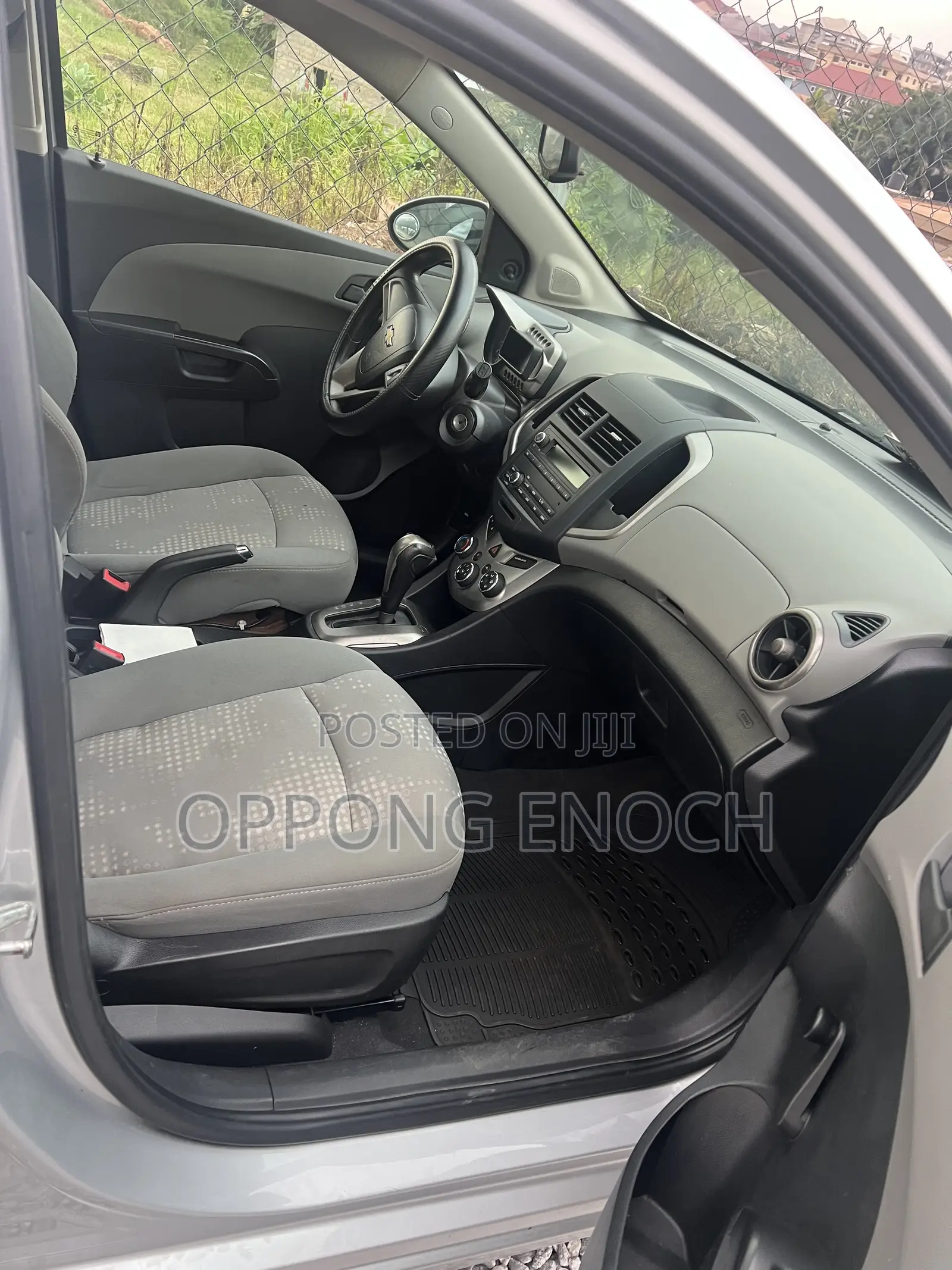 Chevrolet Sonic LT 2016 Gray