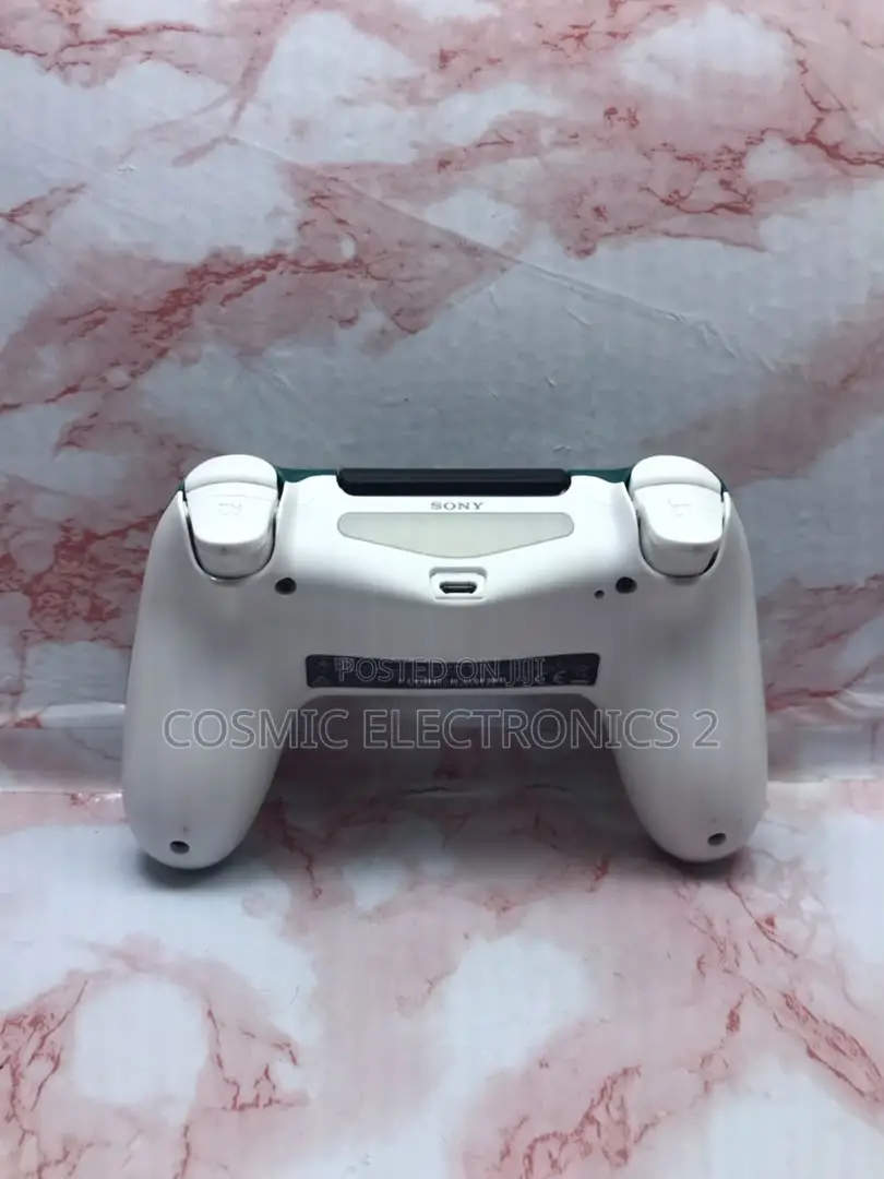 Wireless Gamepad Controller for PlayStation 4 – Dual Vibration