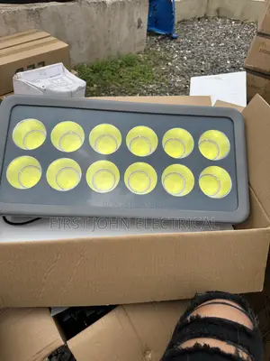 600Watt LED FLOOD LIGHT(heavy Duty)
