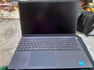 New Laptop Dell Pro 13 8GB Intel Core i5 SSD 512GB