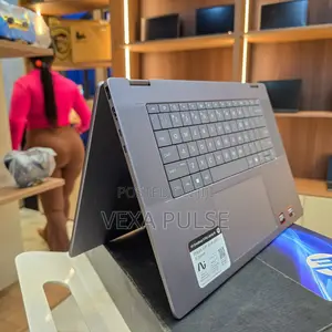 Laptop HP OmniBook X Flip 16" 16GB AMD Ryzen 5 SSD 512GB