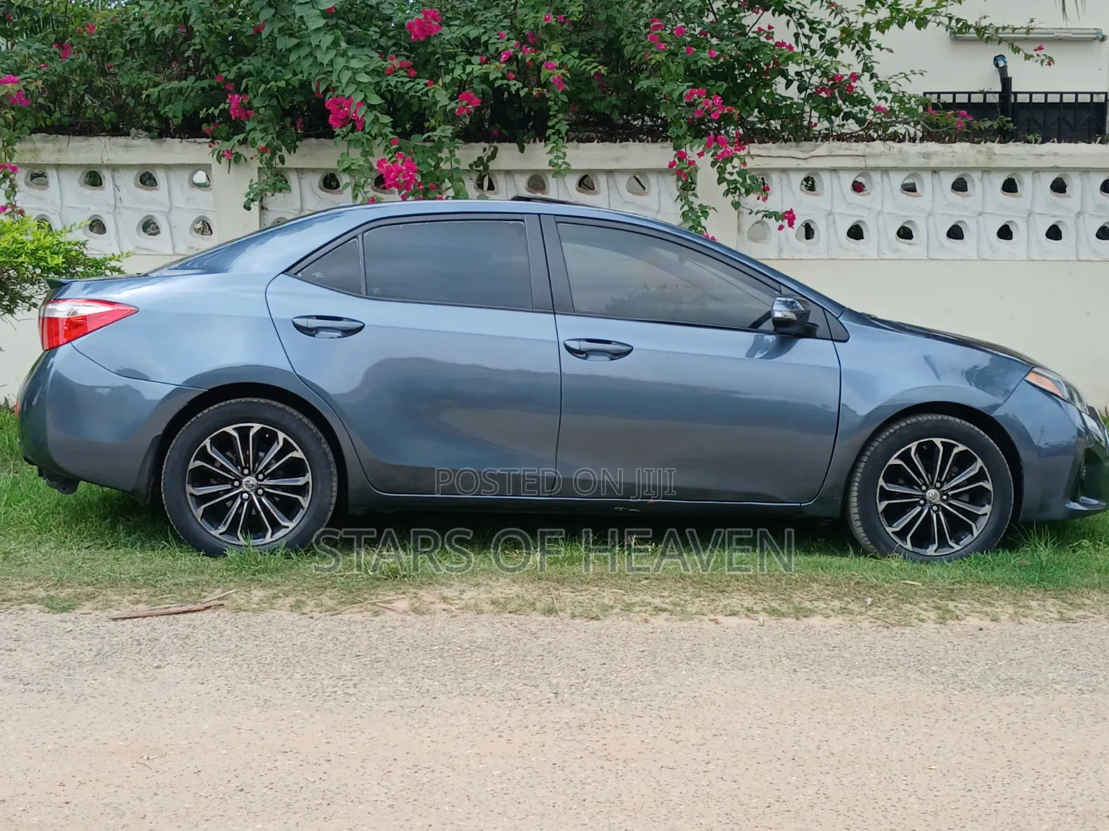 Toyota Corolla 2016 Gray