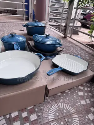 7pc Cast Iron Pot