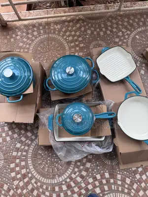 7pc Cast Iron Pot