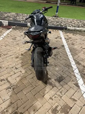Yamaha 2019 Black
