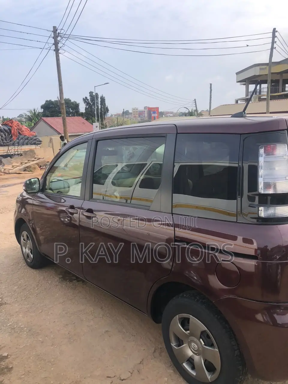 Toyota Sienta 1.5 FWD 2013 Brown