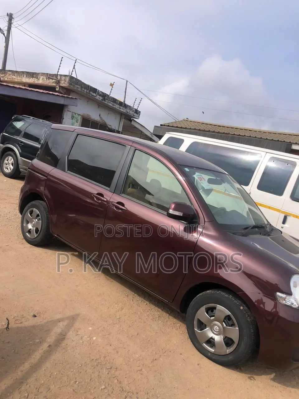 Toyota Sienta 1.5 FWD 2013 Brown
