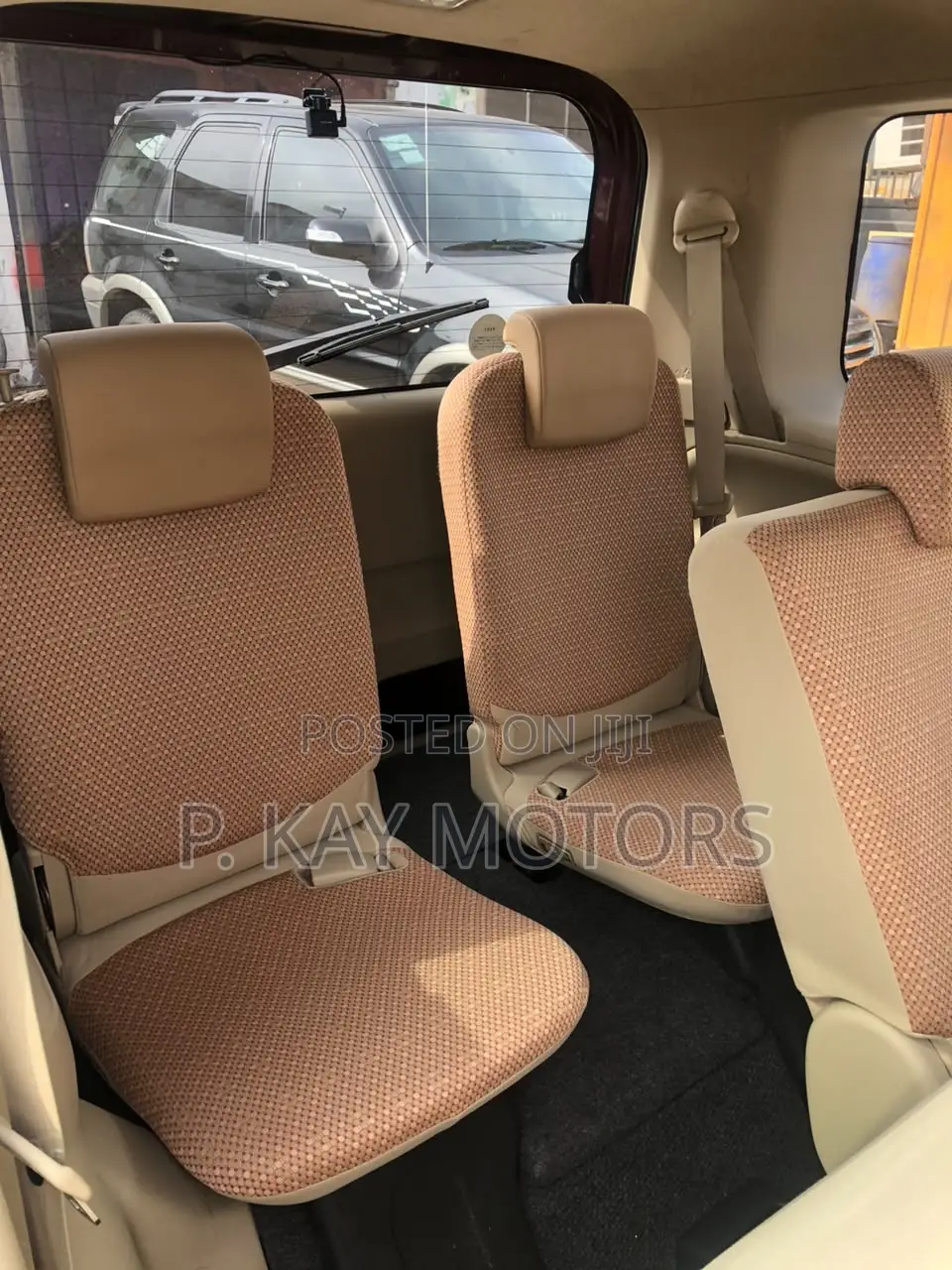 Toyota Sienta 1.5 FWD 2013 Brown