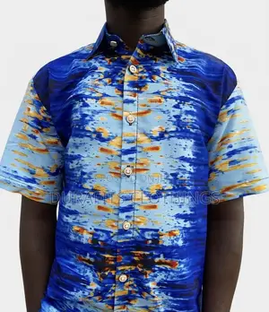 Men’s Blue Ocean Ripple Abstract Batik Short-Sleeve Shirt