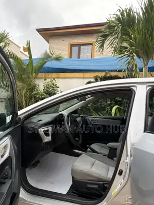 Toyota Corolla LE Eco 4dr Sedan (1.8L 4cyl CVT) 2016 Silver