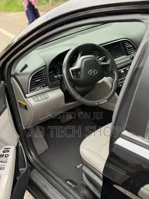 Hyundai Elantra 2018 Black