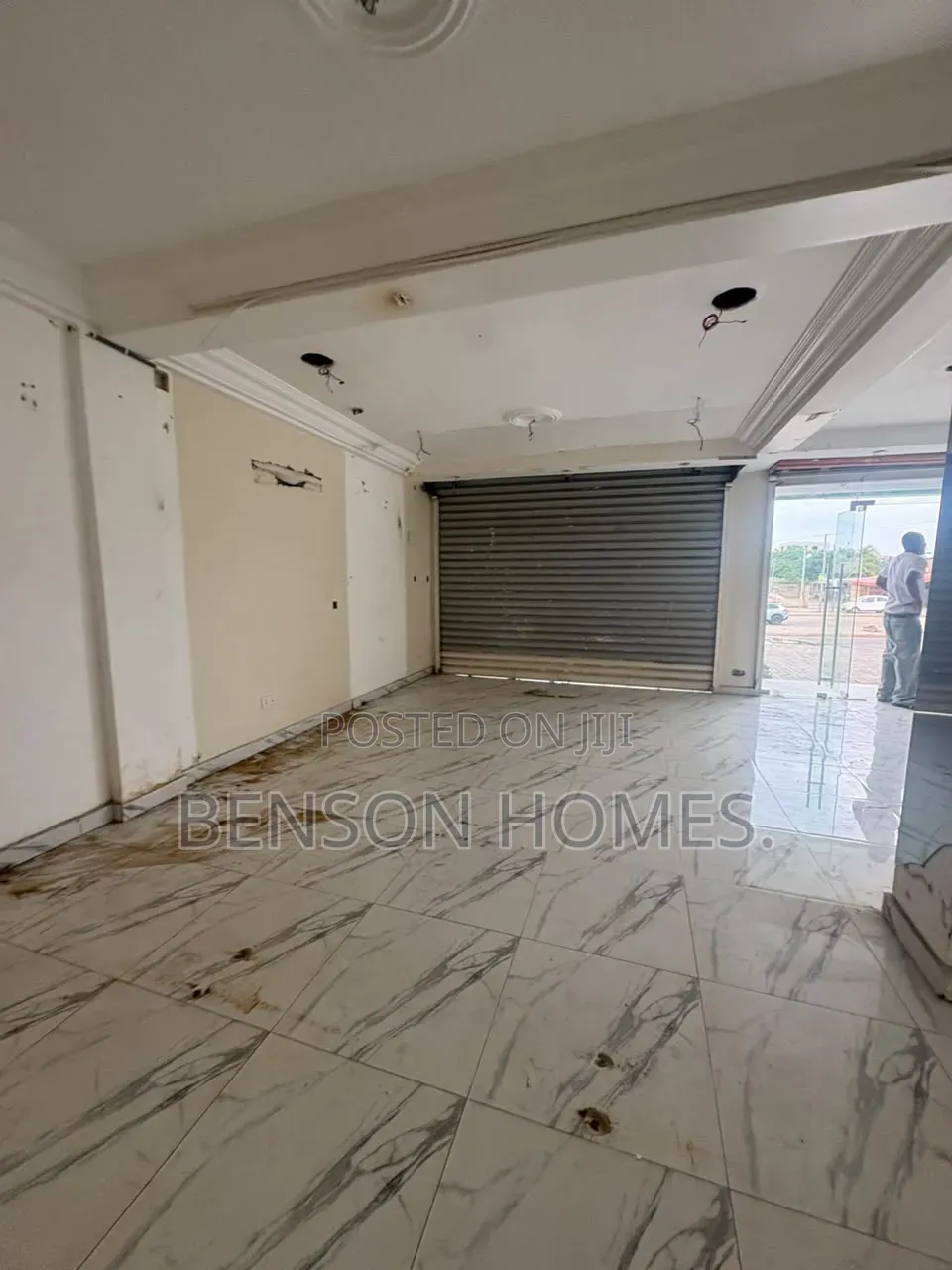Double Shop for Rent