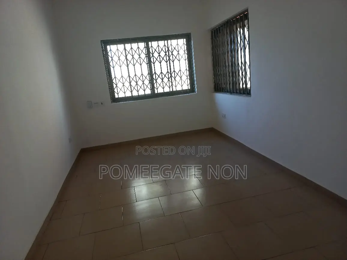 3bdrm Apartment in Dawhenya for rent