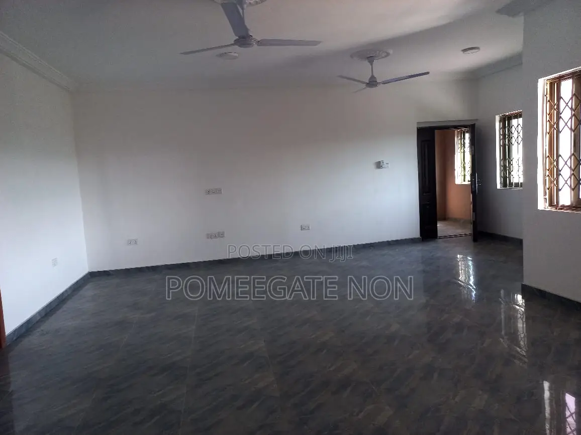 3bdrm Apartment in Dawhenya for rent