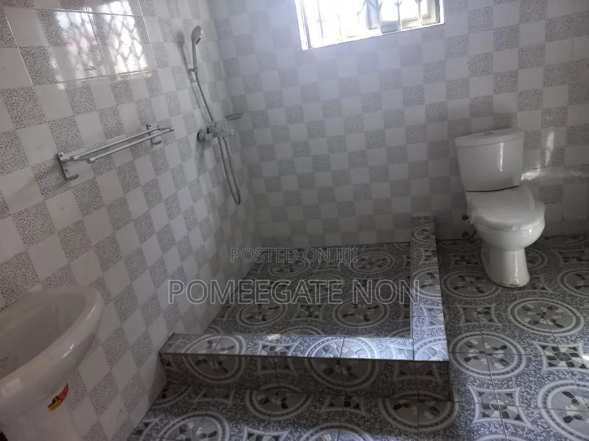 3bdrm Apartment in Dawhenya for rent