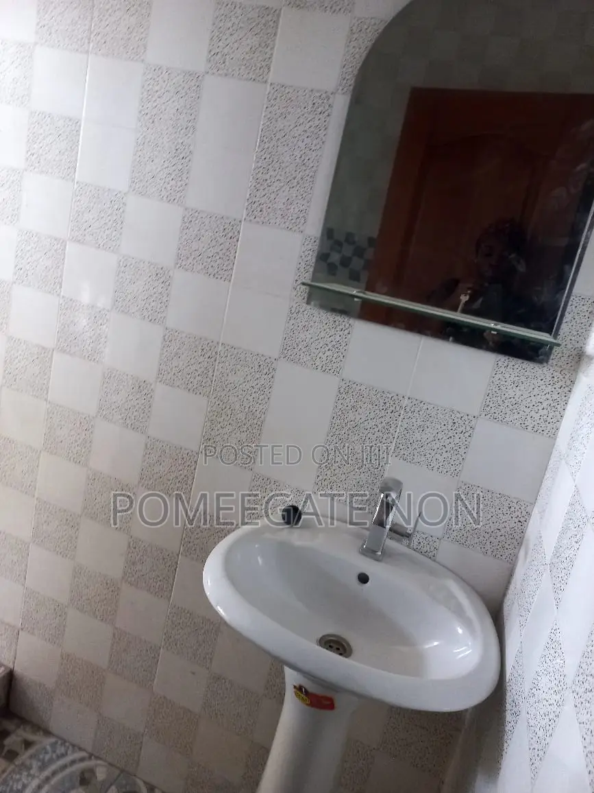 3bdrm Apartment in Dawhenya for rent