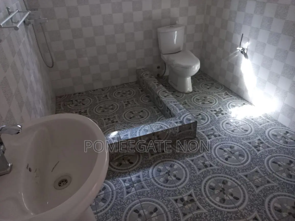 3bdrm Apartment in Dawhenya for rent